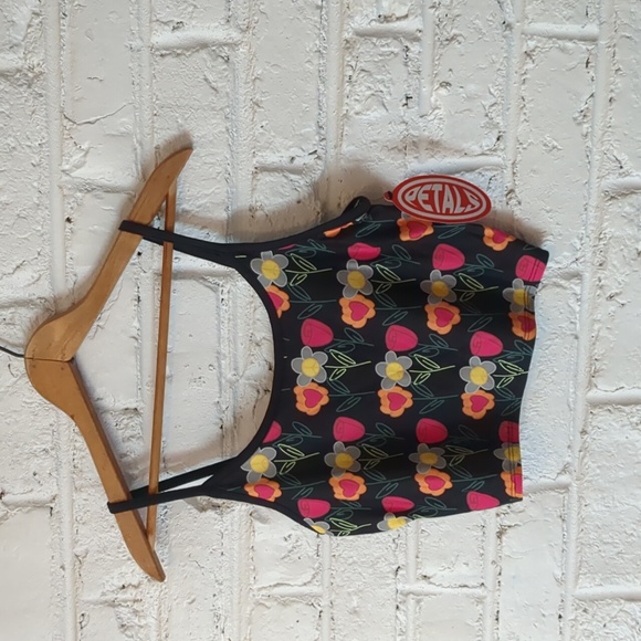 NWT Petals by Petals and Peacocks You Can't Sit With Us Black Crop Tank Top - Picture 3 of 6